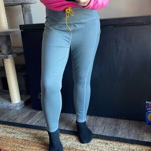 Fabletics Motion 365 High Waisted Jogger Capri w/ Mesh Pockets